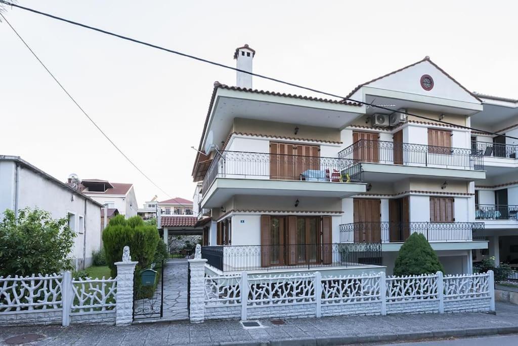 Aiwa Διαμέρισμα 130Τμ 1Ου Ορόφου Σε Διώροφη Οικία Anatoli  Bagian luar foto